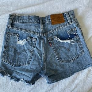 Levi’s shorts